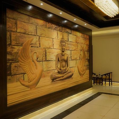 Hotel Meenakshi Hoshangabad Esterno foto